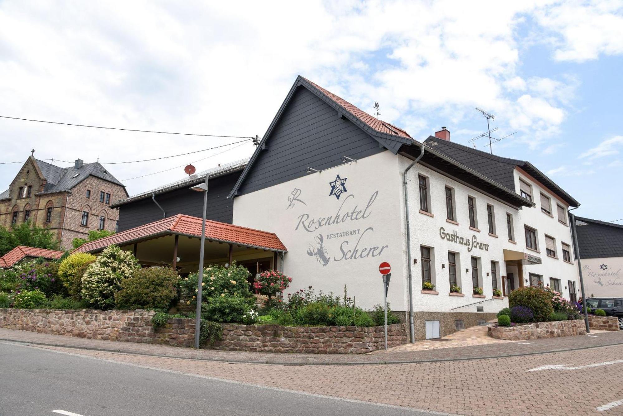Rosenhotel Scherer Schiffweiler Exterior foto