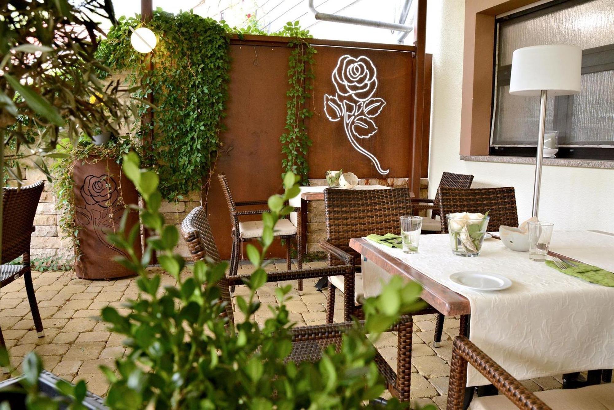 Rosenhotel Scherer Schiffweiler Exterior foto